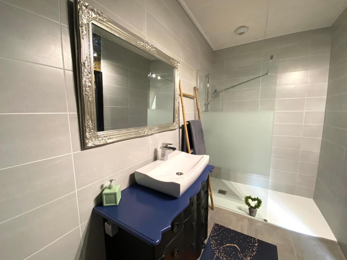 O Clair De Lune Au Coeur De Sarlat - Chambres Climatisees - Parking Prive - Piscine Chauffee - Spa Et Massages Екстер'єр фото
