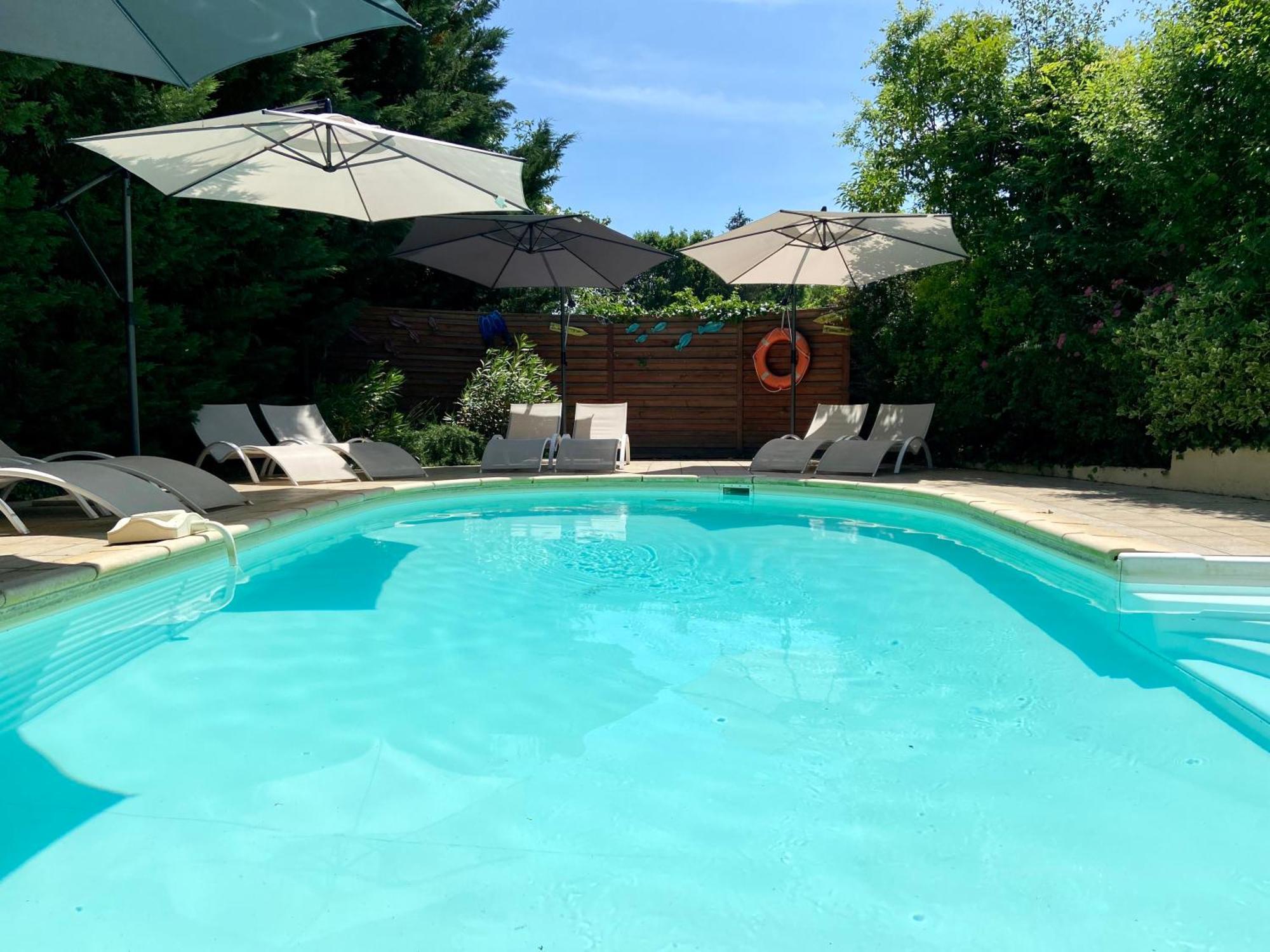 O Clair De Lune Au Coeur De Sarlat - Chambres Climatisees - Parking Prive - Piscine Chauffee - Spa Et Massages Екстер'єр фото