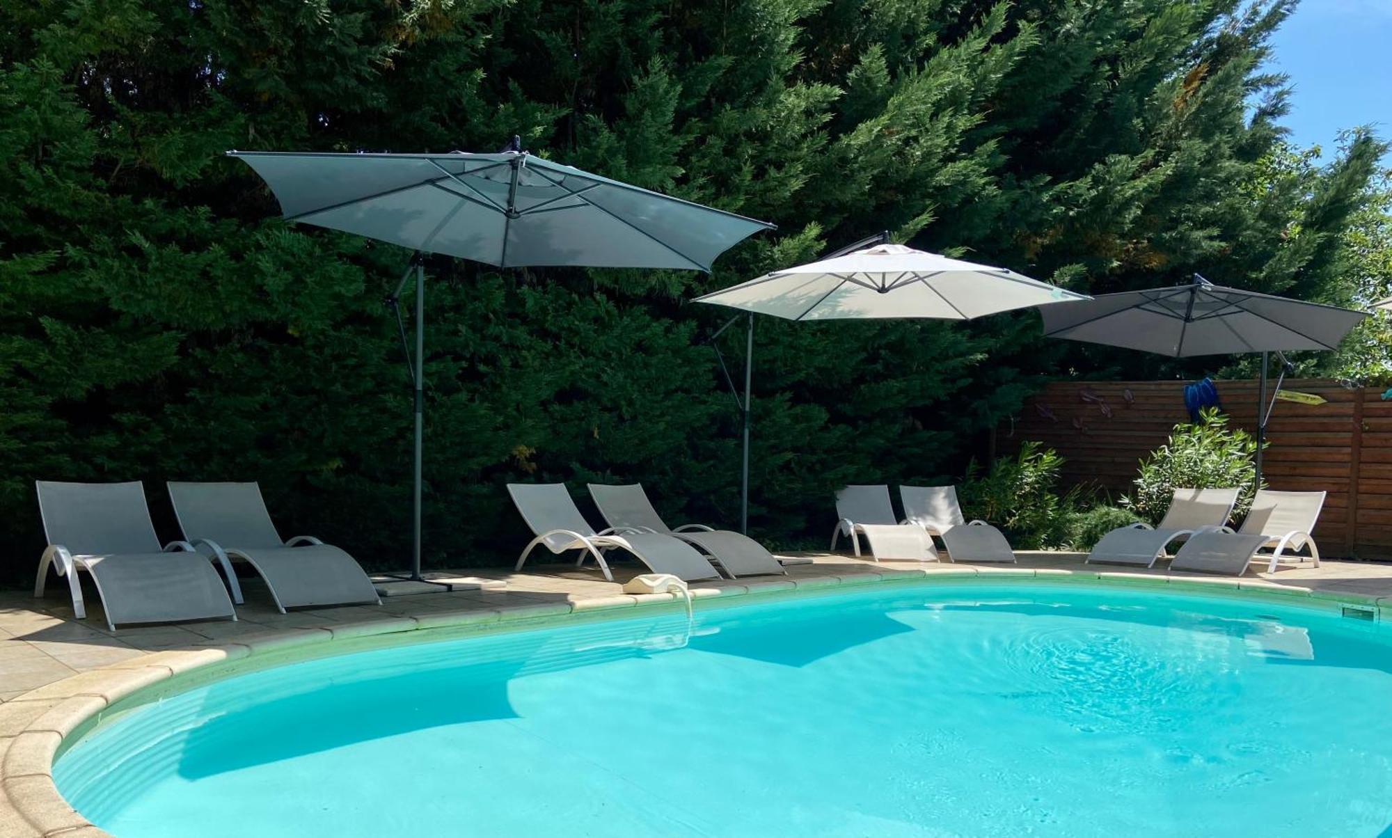 O Clair De Lune Au Coeur De Sarlat - Chambres Climatisees - Parking Prive - Piscine Chauffee - Spa Et Massages Екстер'єр фото
