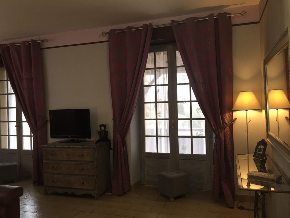 O Clair De Lune Au Coeur De Sarlat - Chambres Climatisees - Parking Prive - Piscine Chauffee - Spa Et Massages Екстер'єр фото
