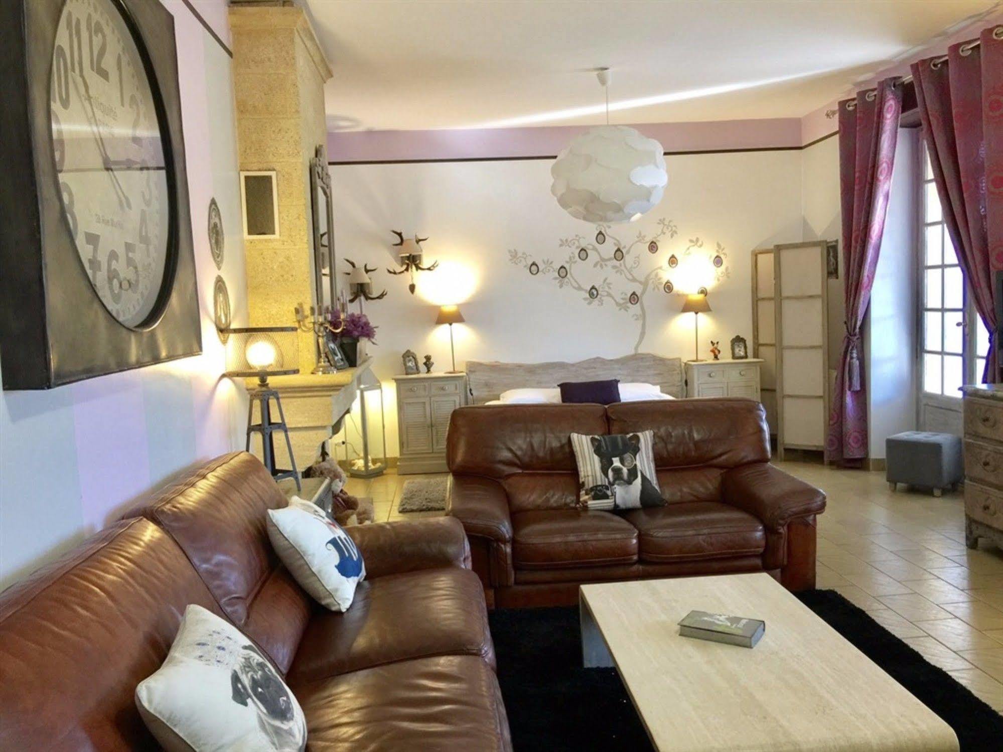 O Clair De Lune Au Coeur De Sarlat - Chambres Climatisees - Parking Prive - Piscine Chauffee - Spa Et Massages Екстер'єр фото