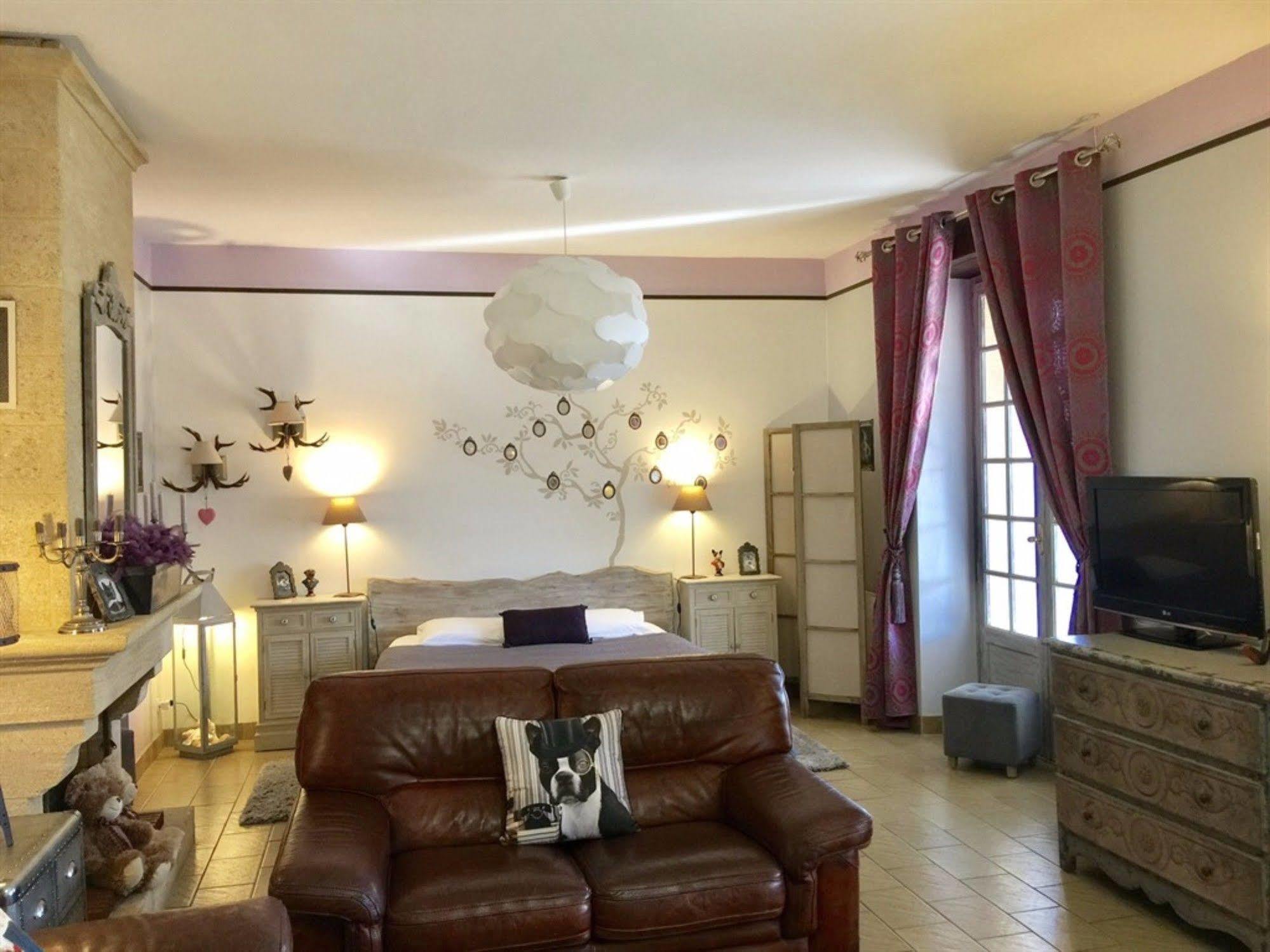 O Clair De Lune Au Coeur De Sarlat - Chambres Climatisees - Parking Prive - Piscine Chauffee - Spa Et Massages Екстер'єр фото