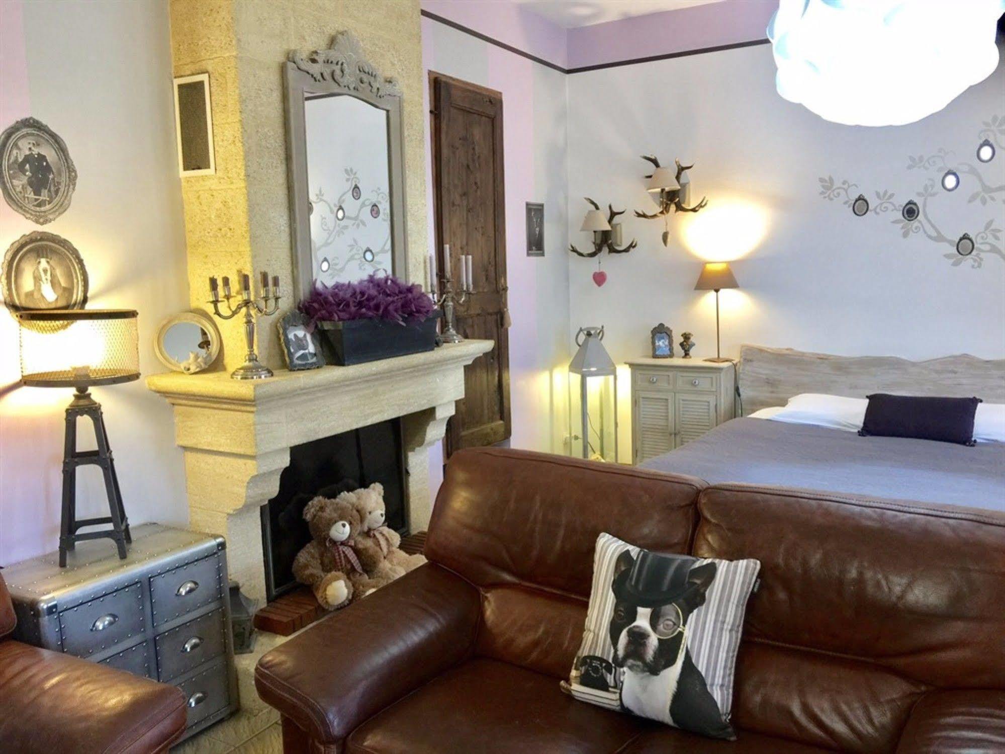 O Clair De Lune Au Coeur De Sarlat - Chambres Climatisees - Parking Prive - Piscine Chauffee - Spa Et Massages Екстер'єр фото