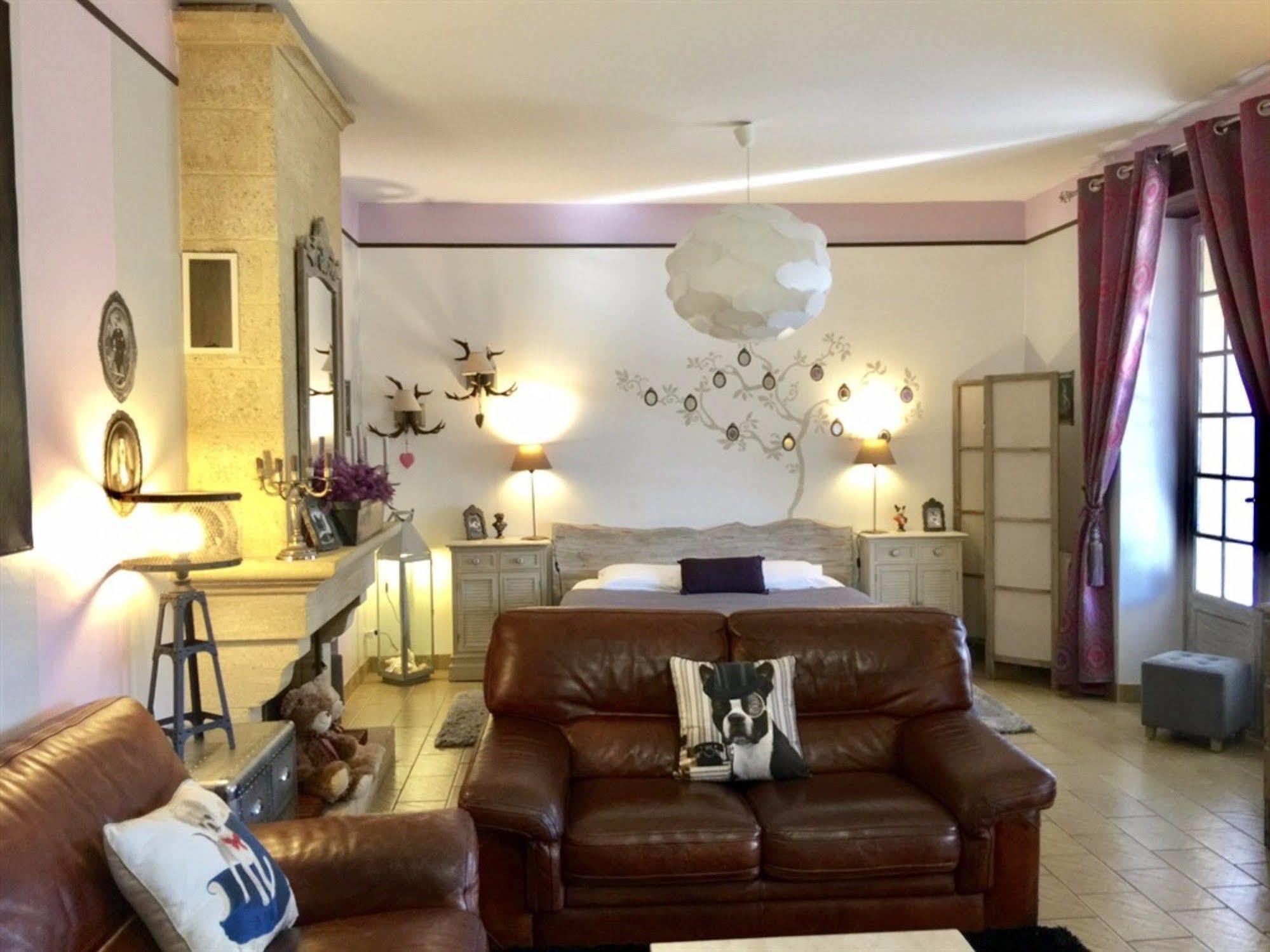 O Clair De Lune Au Coeur De Sarlat - Chambres Climatisees - Parking Prive - Piscine Chauffee - Spa Et Massages Екстер'єр фото
